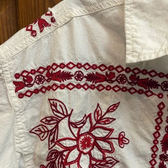 We The Free Spring Refresh Vacation Shirt, Embroidered, Small, Boho Cottage - Picture 3 of 15